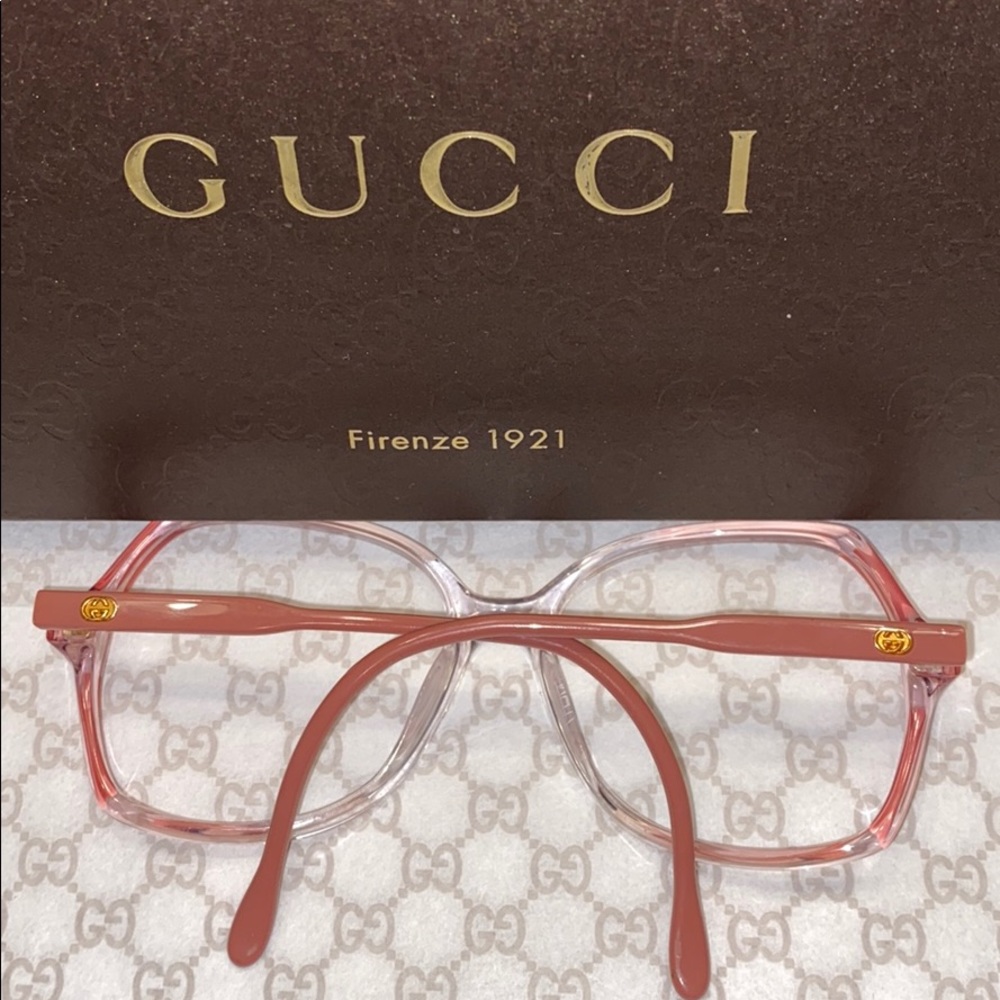 🔥SOLD ON MERC🔥GUCCI Vintage Eyeglass frames - Picture 7 of 12